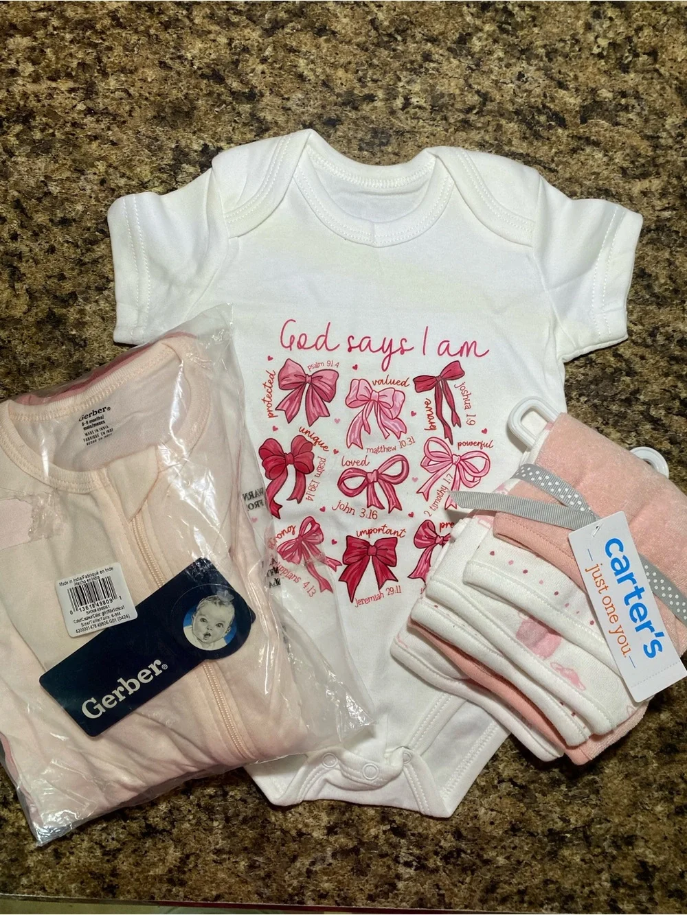 NWT Baby Girl Clothes Bundle Gerber Onesies & Carters 6pk Feeding Cloths